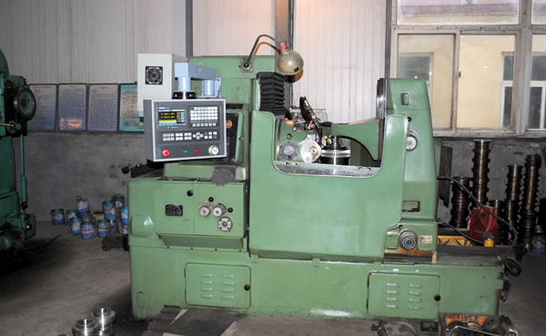 數(shù)控滾齒機(jī)-y3108H